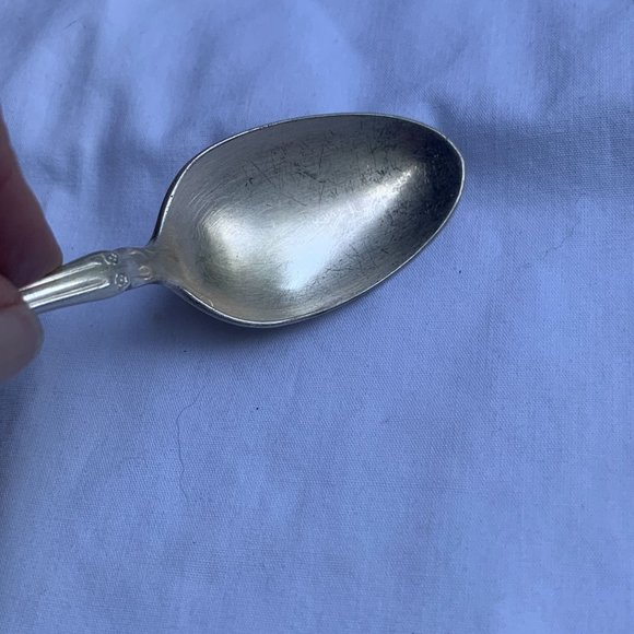 Oneida Community Affection Pattern Silver-Plate Teaspoon - 1960s - Picture 6 of 8